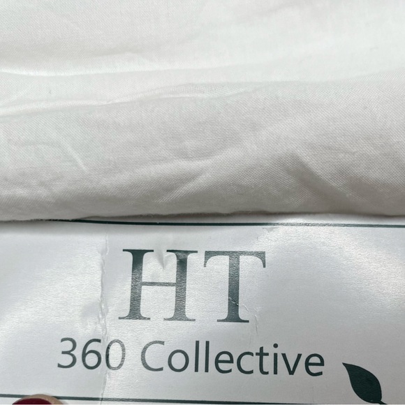 Ruffled short white mini skirt XL NWT
HT 360 Collective 100% cotton - Picture 7 of 9